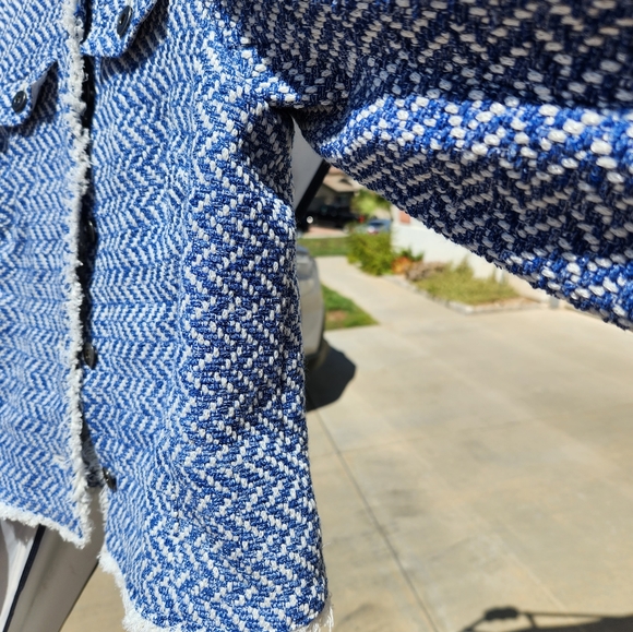 Jacket - Picture 5 of 5